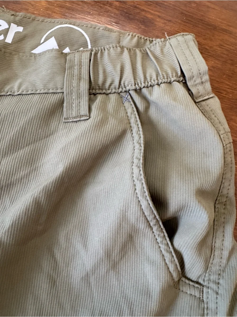 Wrangler Authentics Performance Comfort Flex Waist Cargo Shorts size 32 Hiking
